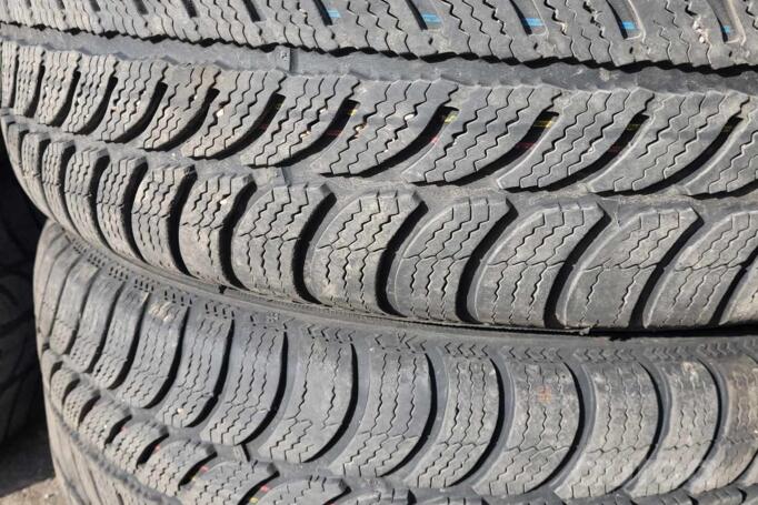 Mercedes Benz, stop lekki
