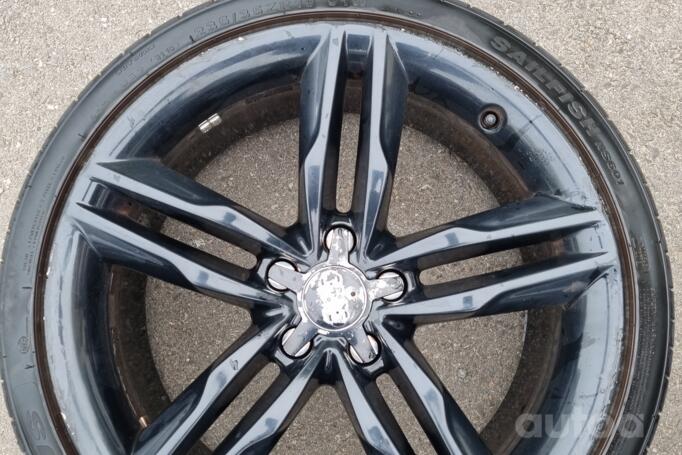 Audi, stop lekki