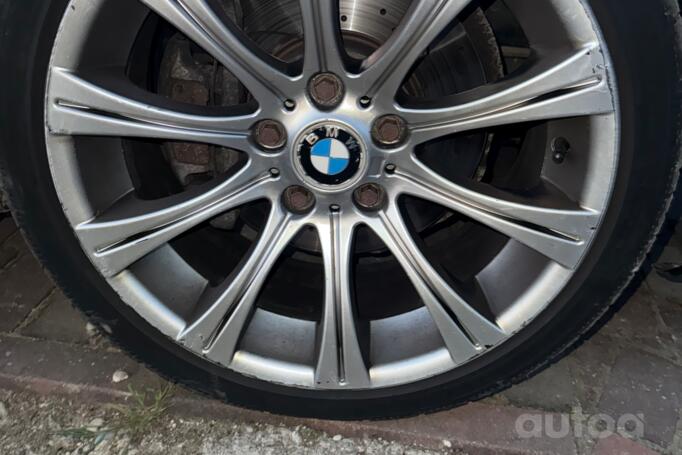 BMW, stop lekki