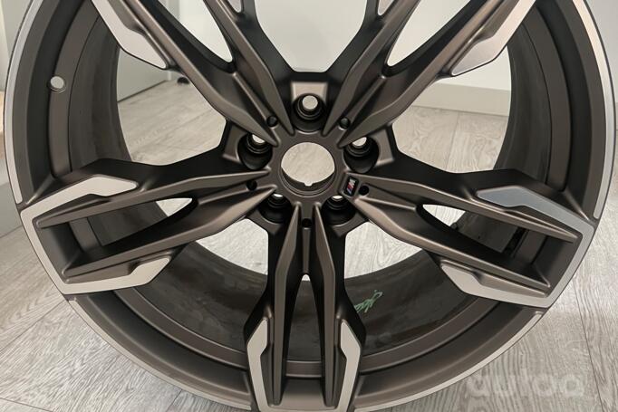 BMW, stop lekki