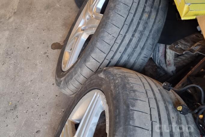 Mercedes, stop lekki