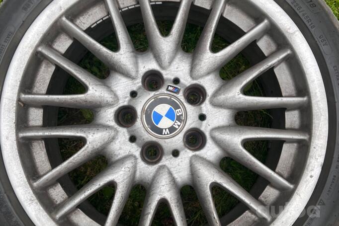 BMW, stop lekki