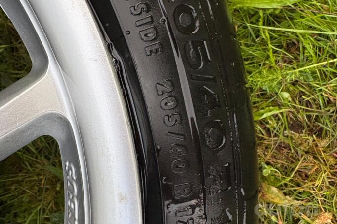 Mercedes-Benz, stop lekki