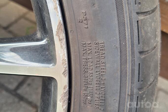 MERCEDES, stop lekki