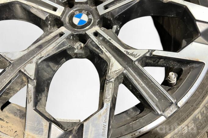 BMW, stop lekki