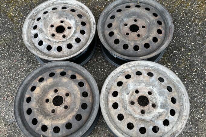 ınne, stal tłoczona