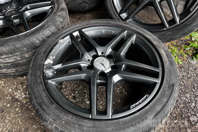 Mercedes-Benz, stop lekki