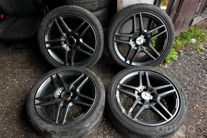 Mercedes-Benz, stop lekki