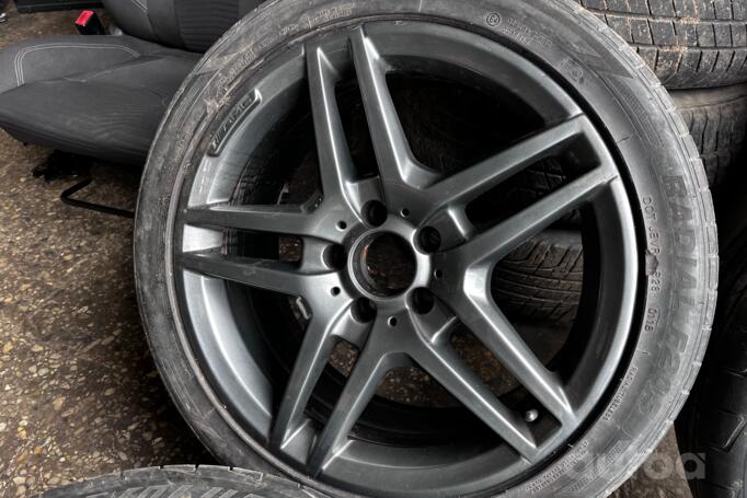 Mercedes-Benz, stop lekki