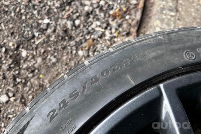 Mercedes-Benz, stop lekki