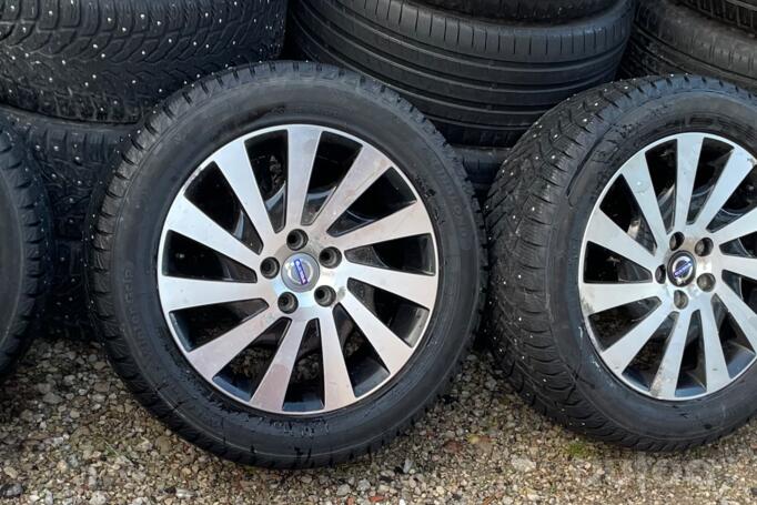 Volvo-Ford, stop lekki