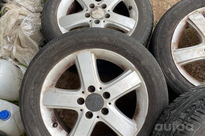 Mercedes, stop lekki