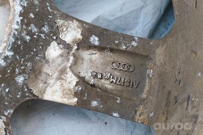 Audi, stop lekki