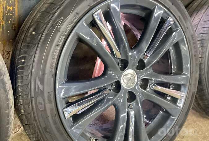 Lexus, stop lekki