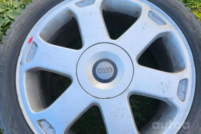 Audi Avus R17, stop lekki