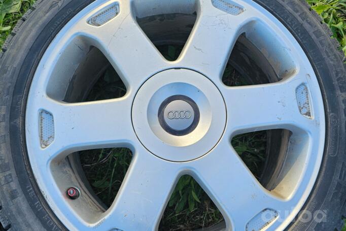 Audi Avus R17, stop lekki
