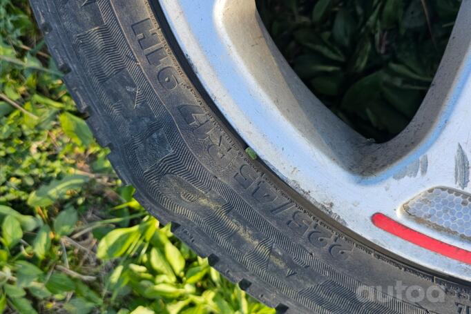 Audi Avus R17, stop lekki