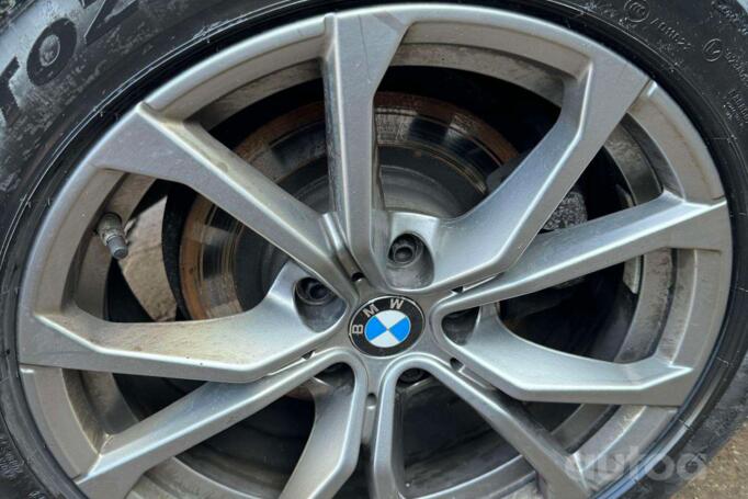 BMW, stop lekki