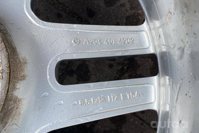 Mercedes, stop lekki