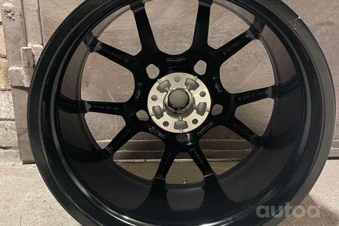 Aston Martin, stop lekki