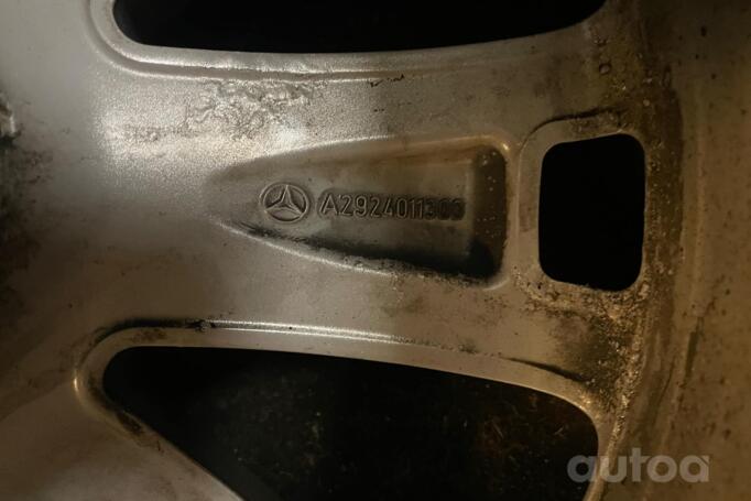 Mercedes, stop lekki