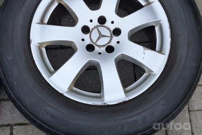 Mercedes-Benz, stop lekki