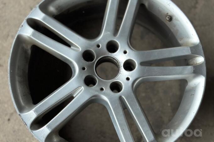 Mercedes, stop lekki