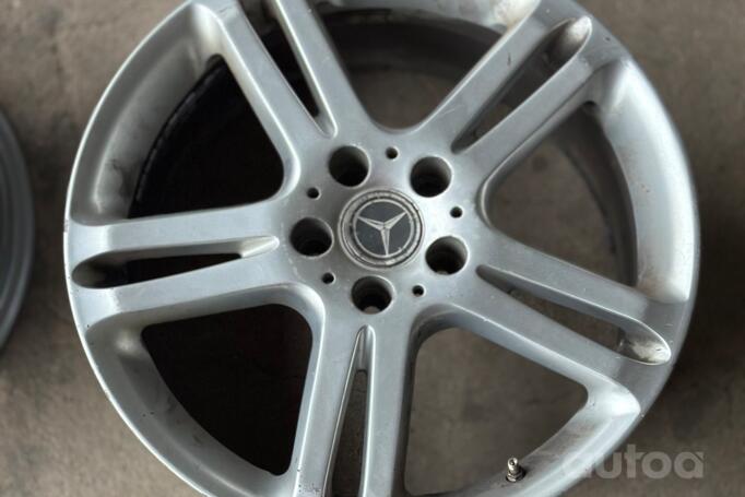 Mercedes, stop lekki