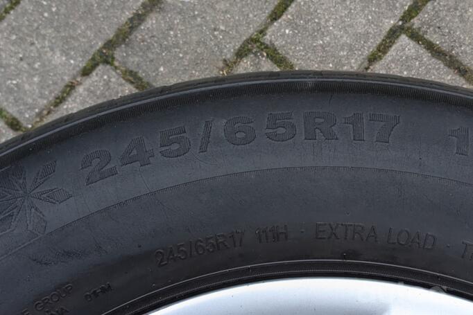 Mercedes-Benz, stop lekki