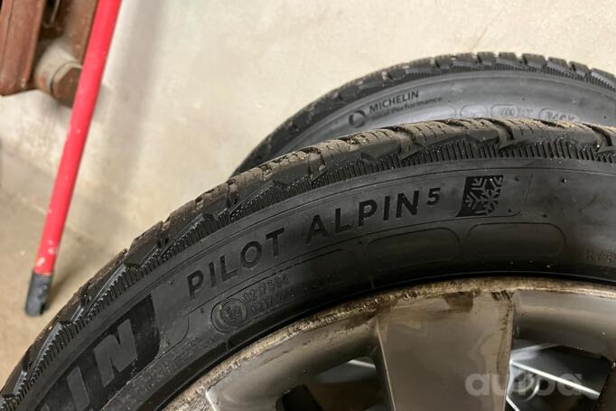 Mallory Turbine, stop lekki