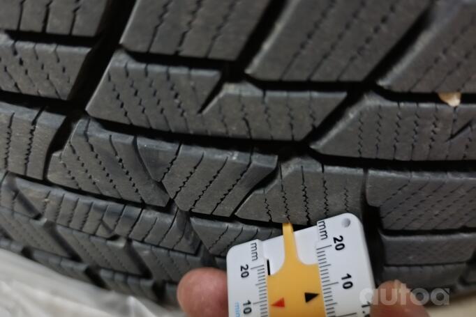 Mercedes-Benz, stop lekki