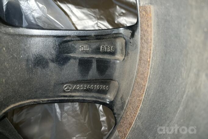 Mercedes-Benz, stop lekki