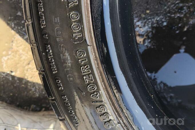 Mercedes, stop lekki