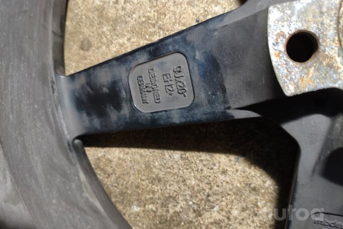 Mb Desing, stop lekki