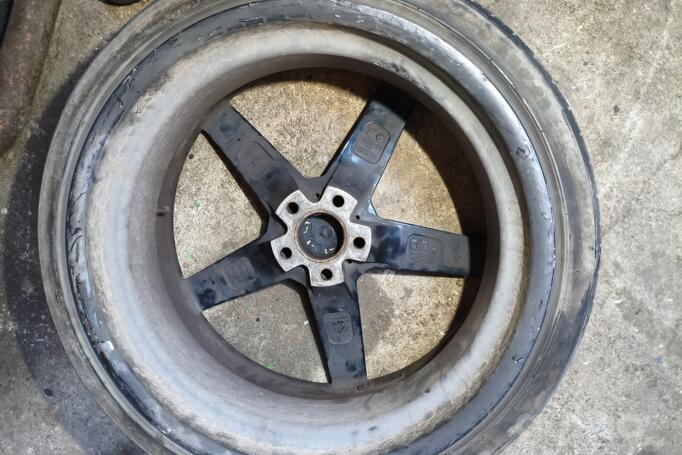 Mb Desing, stop lekki