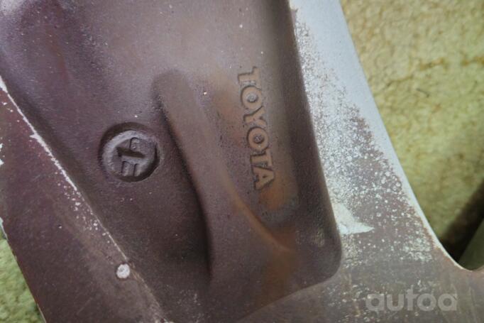 Toyota rav4, stop lekki