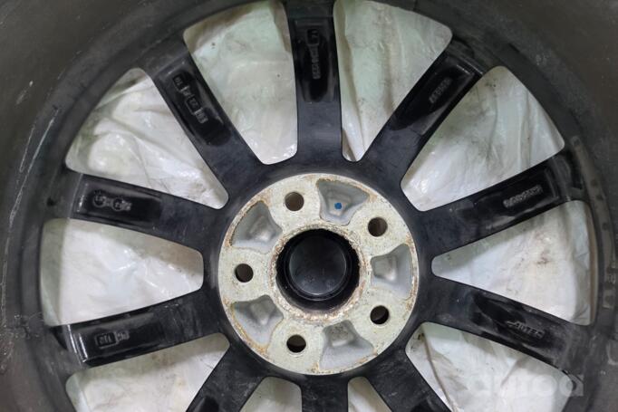 Audi, stal tłoczona