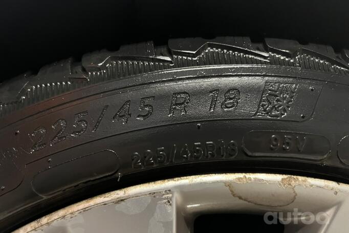 Mallory Turbine, stop lekki