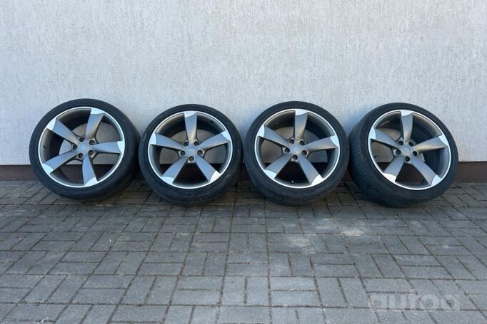 Audi R19, stop lekki