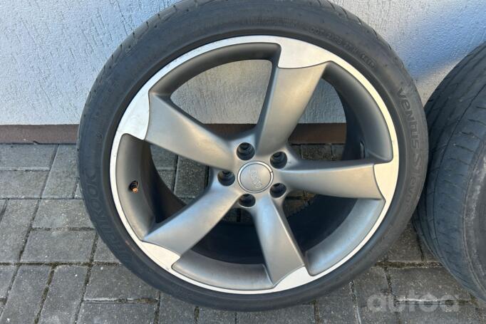 Audi R19, stop lekki