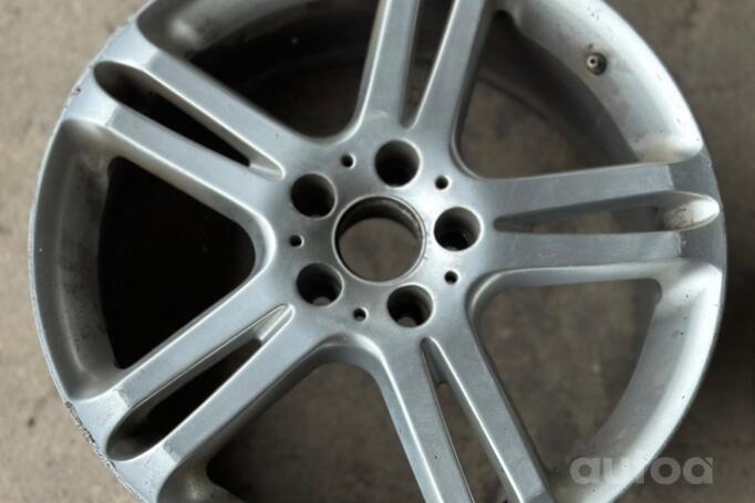 Mercedes, stop lekki