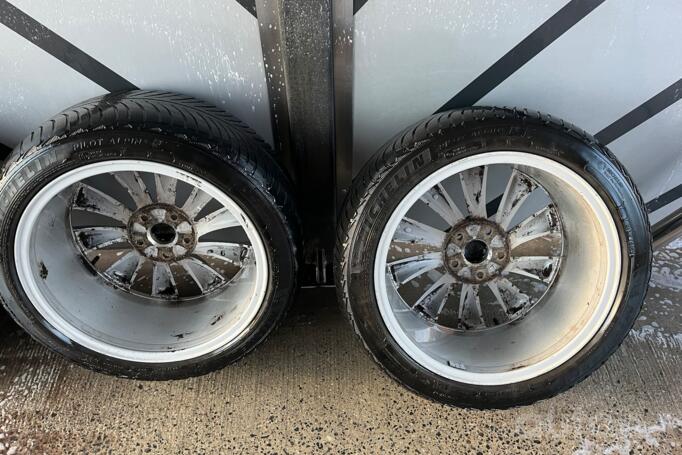 Mallory Turbine, stop lekki