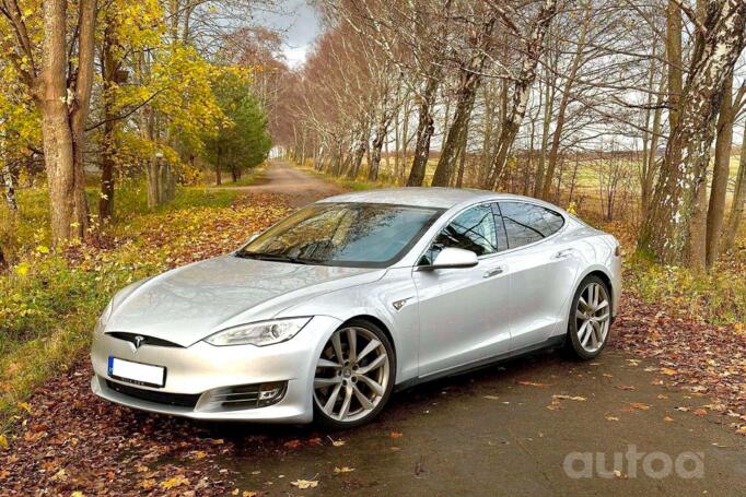 TESLA, podrobiony