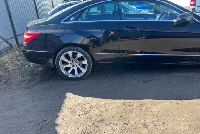 Mercedes, stop lekki