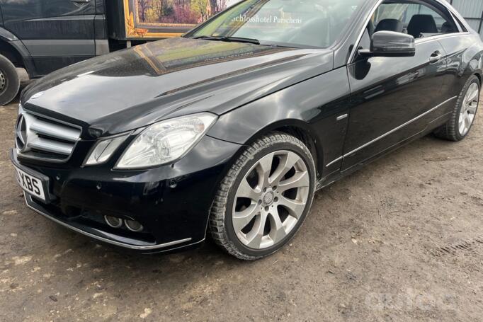 Mercedes, stop lekki