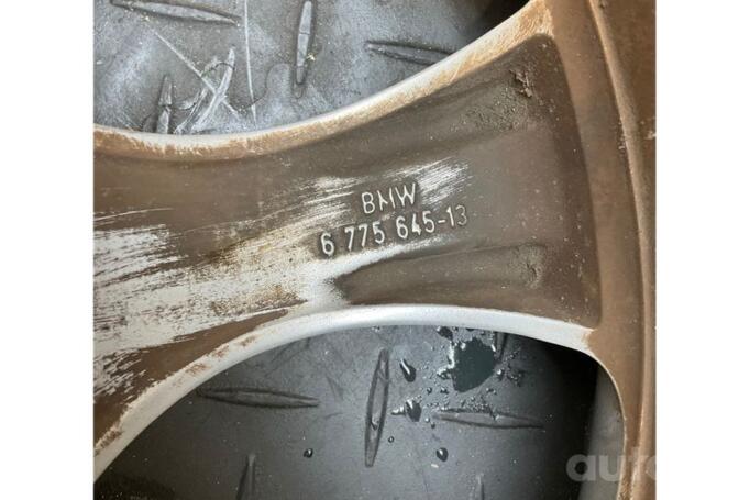 BMW, stop lekki