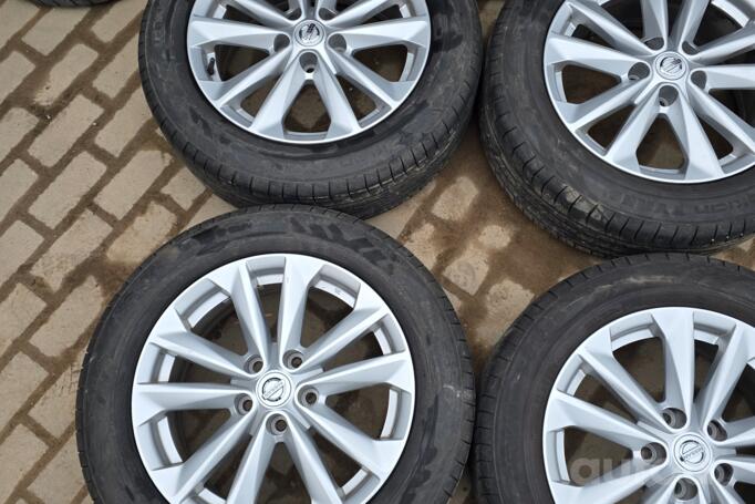 Nissan, stop lekki