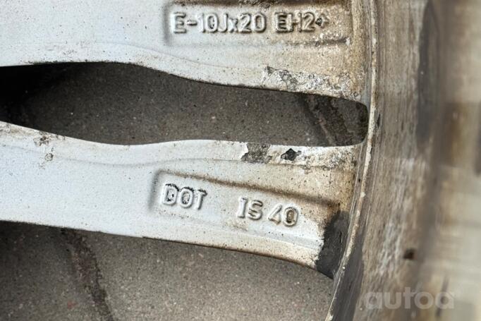 BMW, stop lekki