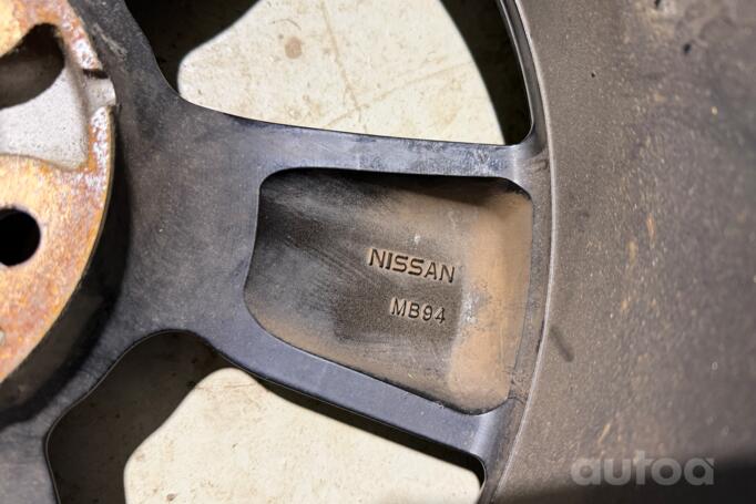 Nissan, stop lekki