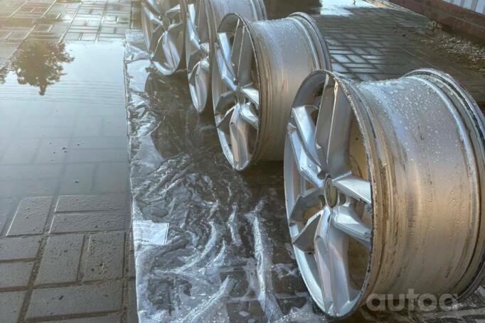 Audi, stop lekki